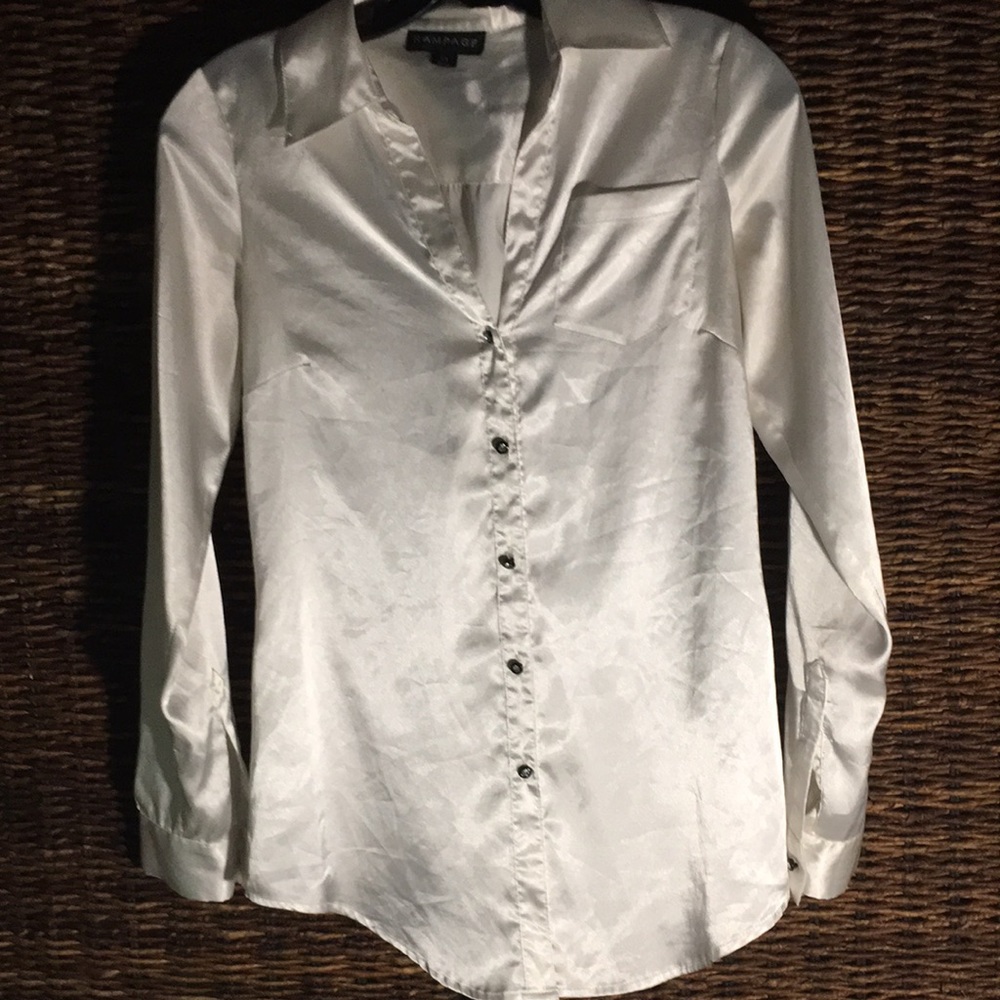 🔥Rampage women’s blouse.